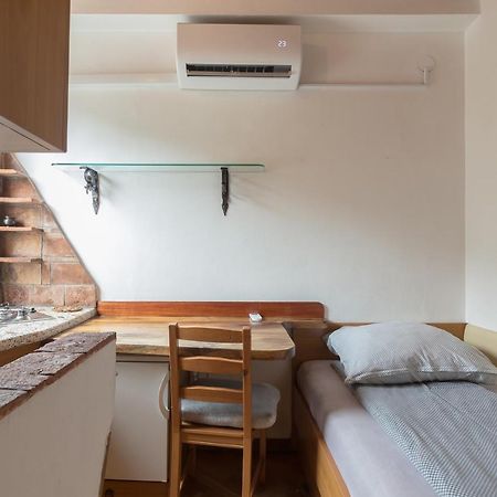 Cozy, Bright And Affordable Single Studio - Free Parking Ljubljana Ngoại thất bức ảnh