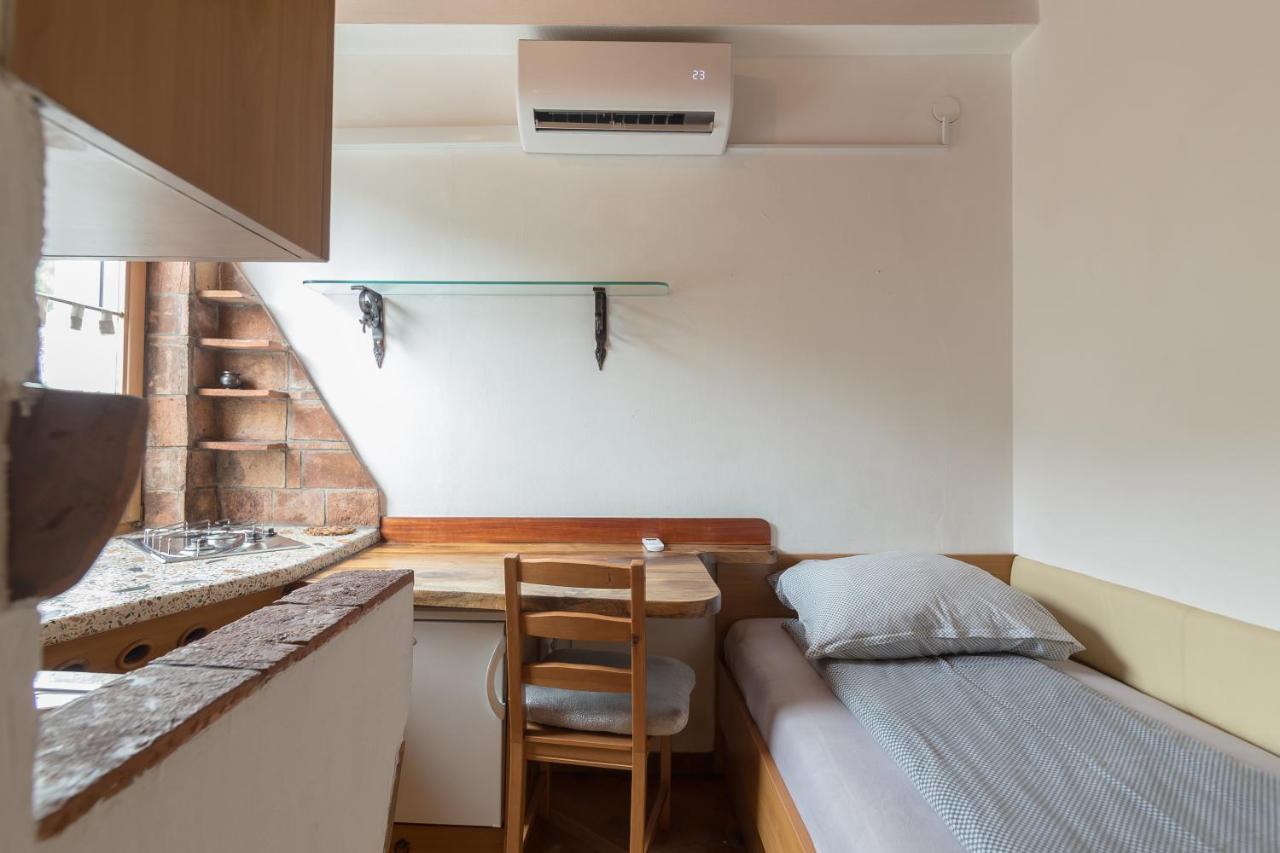Cozy, Bright And Affordable Single Studio - Free Parking Ljubljana Ngoại thất bức ảnh