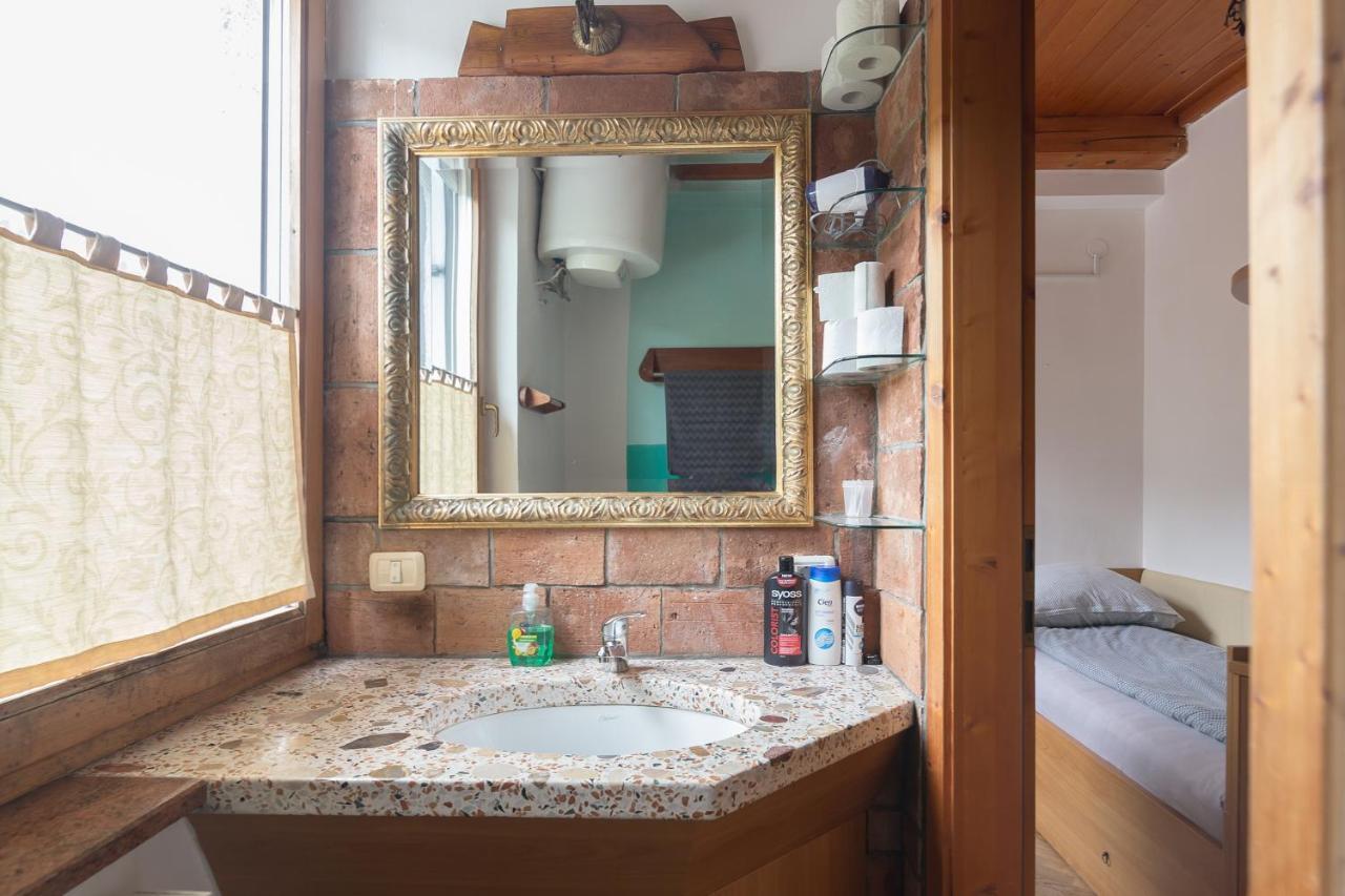 Cozy, Bright And Affordable Single Studio - Free Parking Ljubljana Ngoại thất bức ảnh