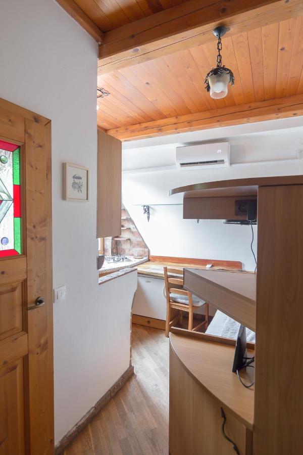 Cozy, Bright And Affordable Single Studio - Free Parking Ljubljana Ngoại thất bức ảnh